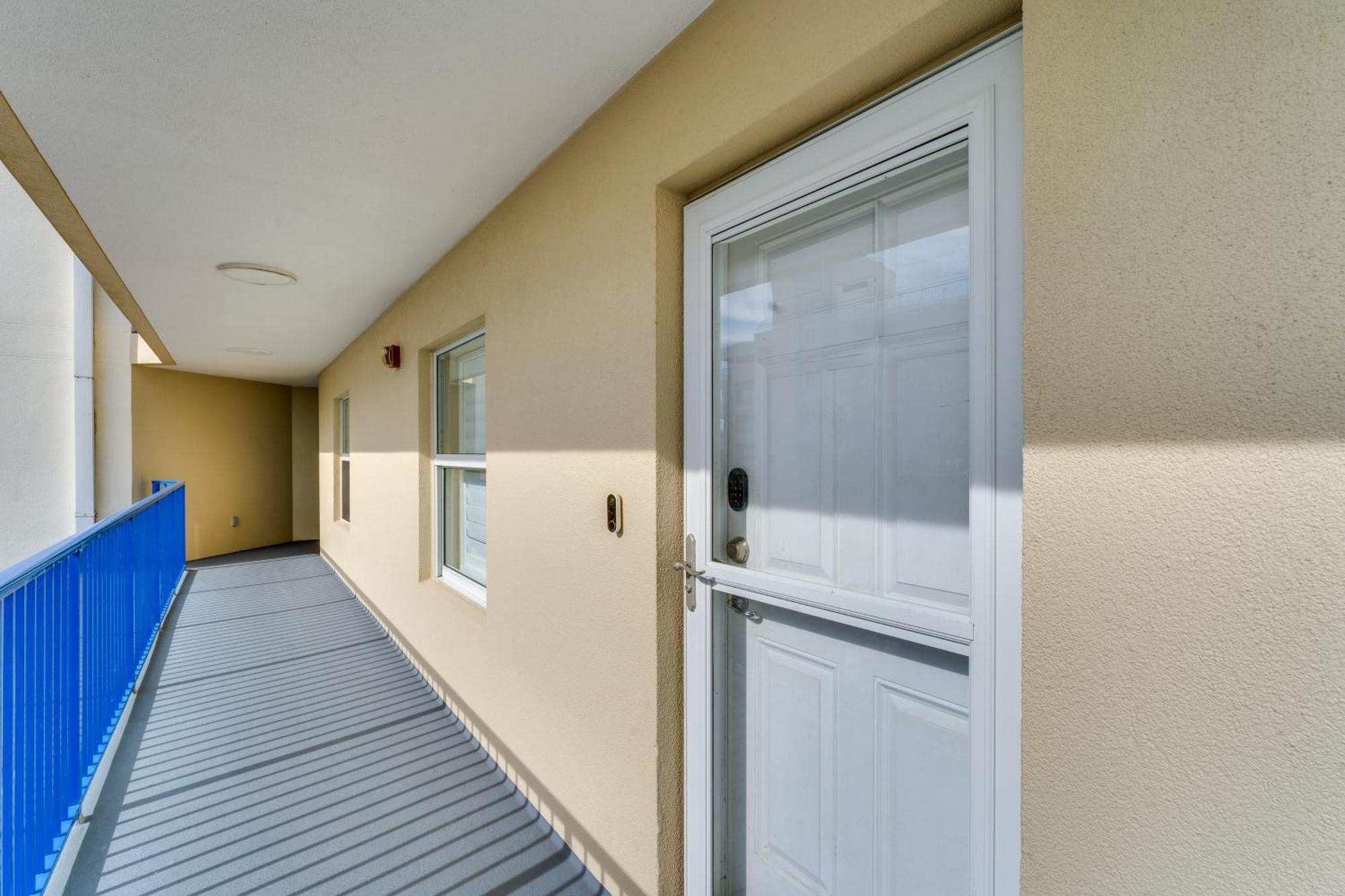 New Smyrna Beach Condo With Balcony And Pool Access Exterior photo